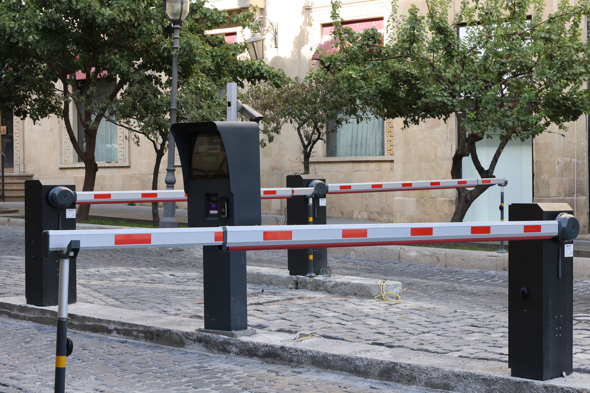 Case study: Trường quốc tế giảm 50% thời gian chờ nhờ barrier LPR