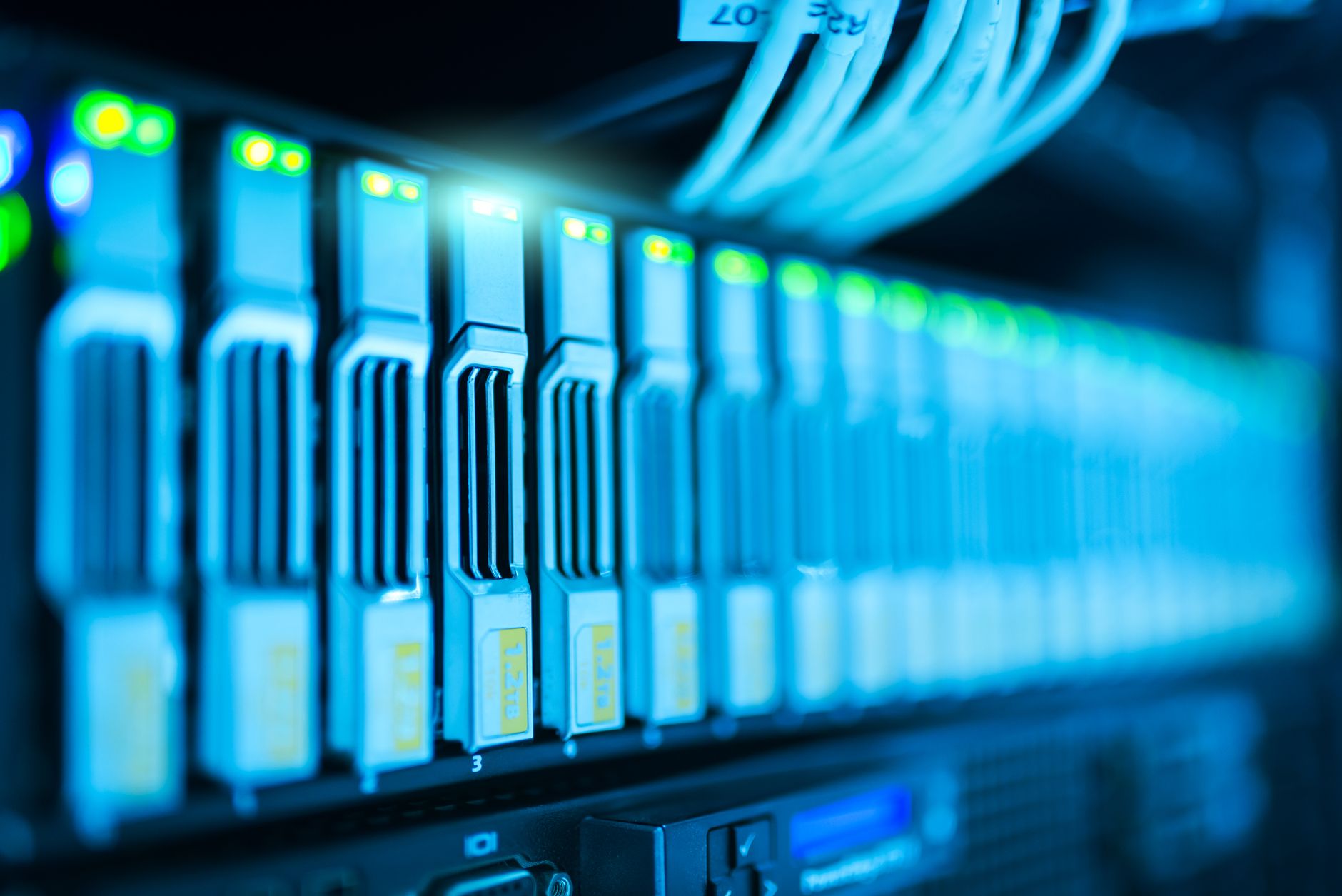Vấn đề phòng server doanh nghiệp Việt đang gặp