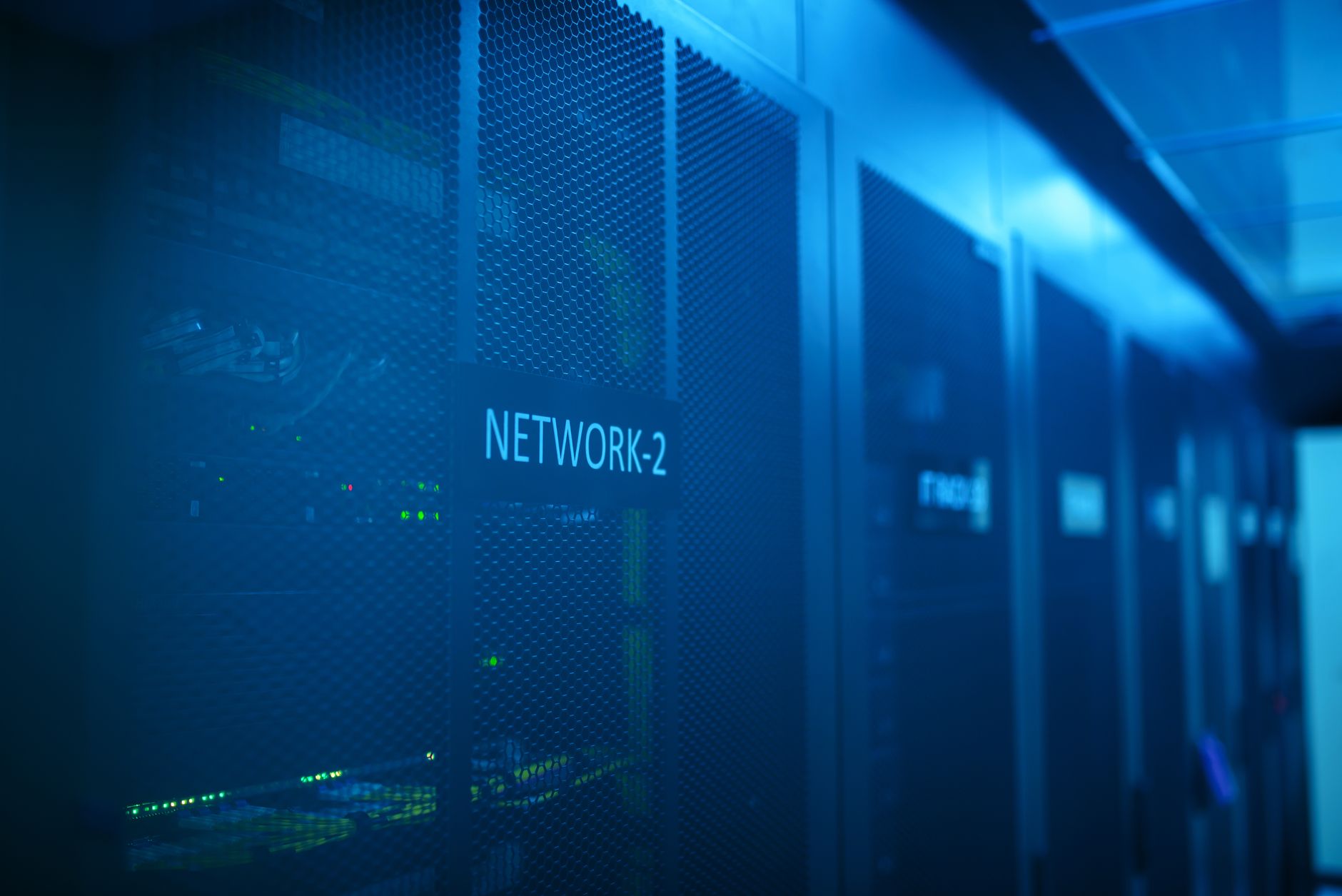 5 lý do Data Center cần MFA cho cửa ra vào 2026