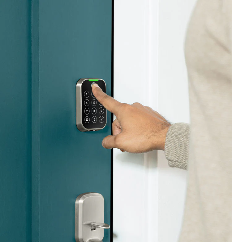 Yale Linus L2 — Smart Retrofit Lock cho cửa Euro Cylinder (không khoan đục)