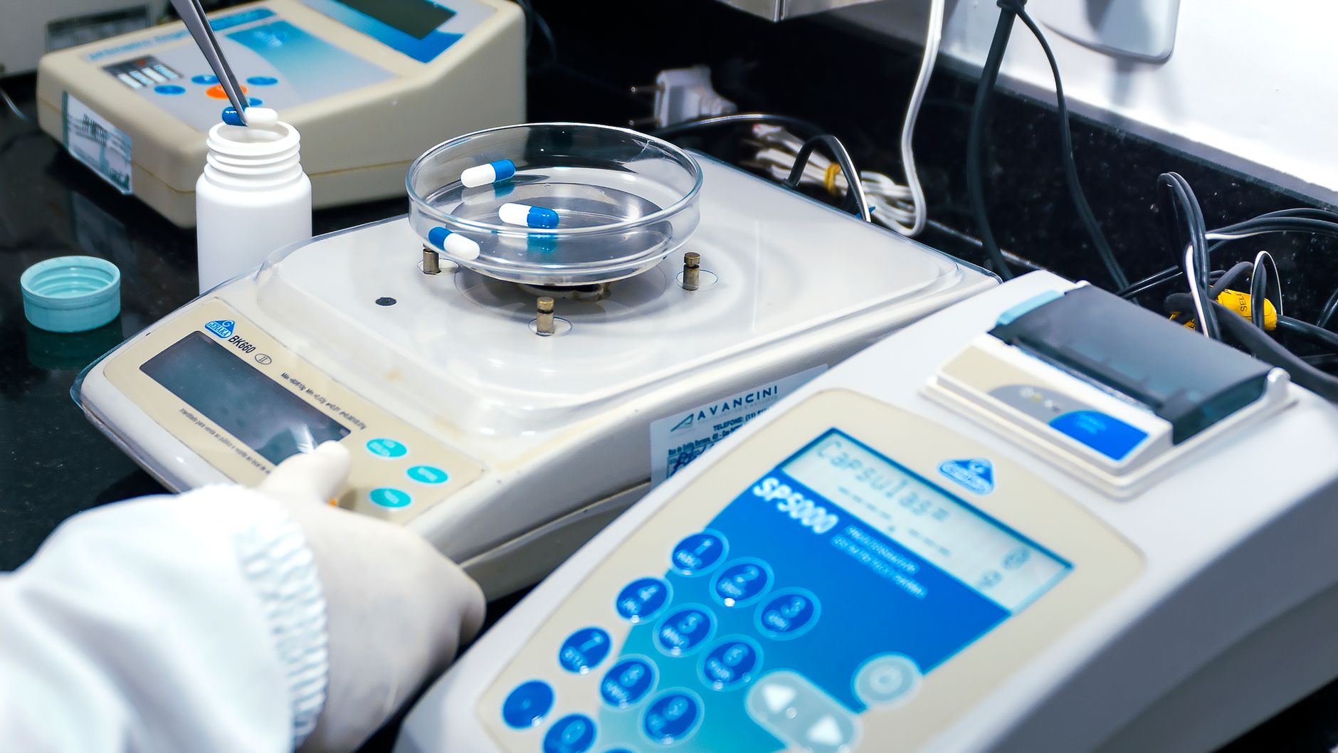 Validation (IQ/OQ/PQ) cho hệ thống X-Ray dược phẩm