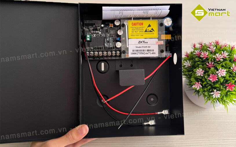 Bộ cấp nguồn liên tục P1205-B3 3