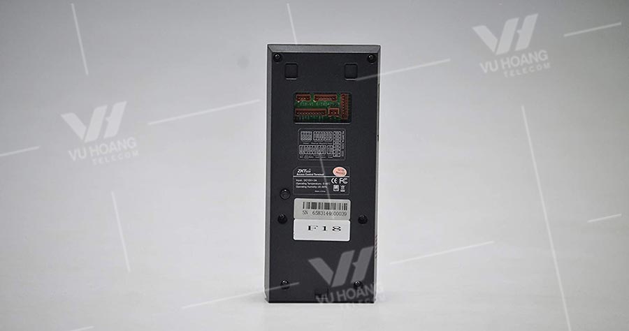 Thiết bị chấm công và kiểm soát ra vào ZKTeco F18 5