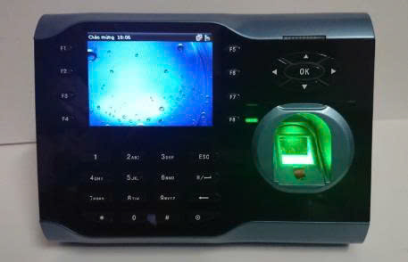 Máy chấm công vân tay và thẻ ZKTeco TFT700 2