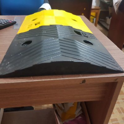 Gờ giảm tốc cao su PDA-300 3