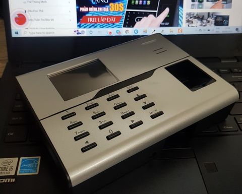 Máy chấm công vân tay UA890 Pro 3