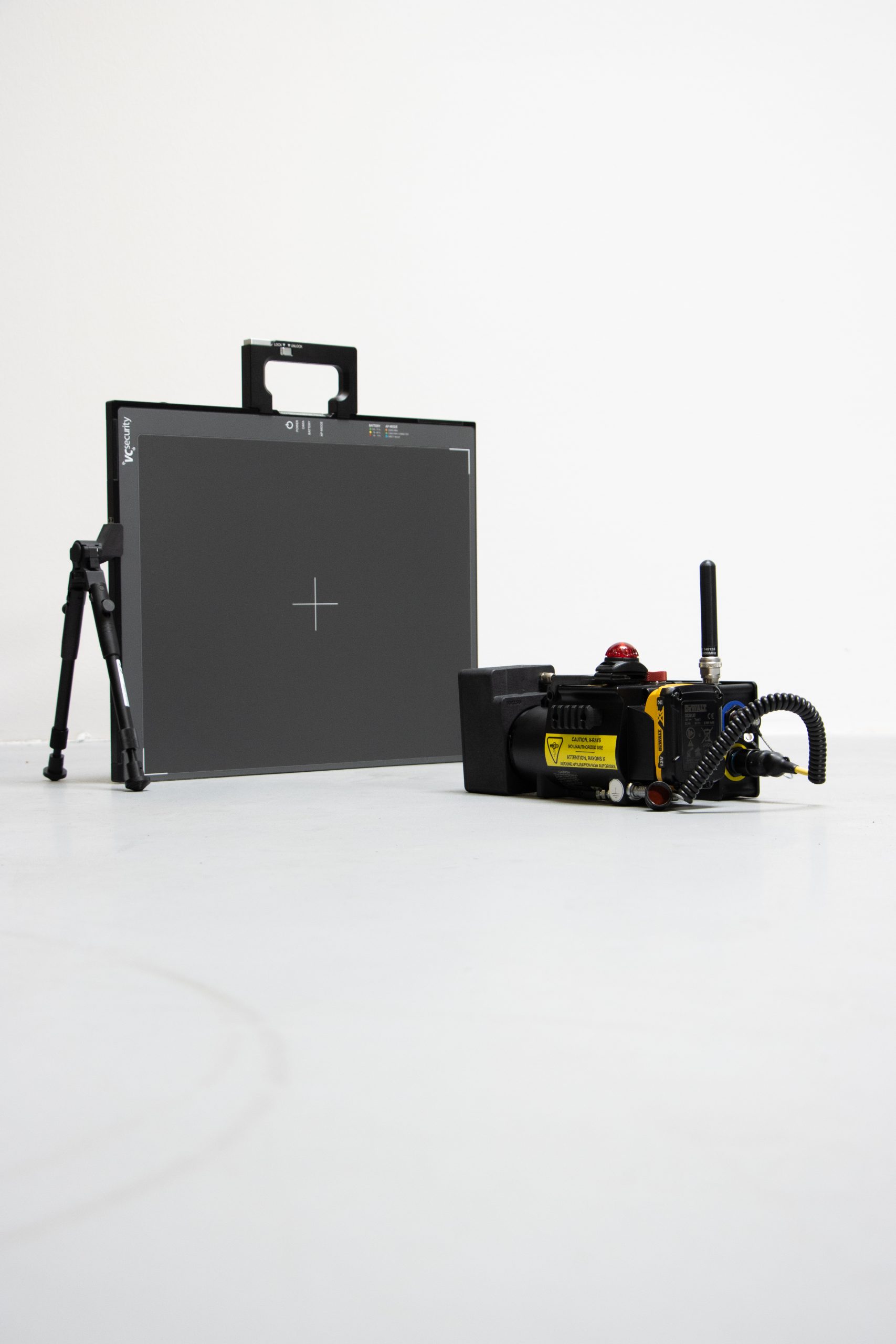 휴대용 X-ray 스캐너 Scanna DR17-V 3