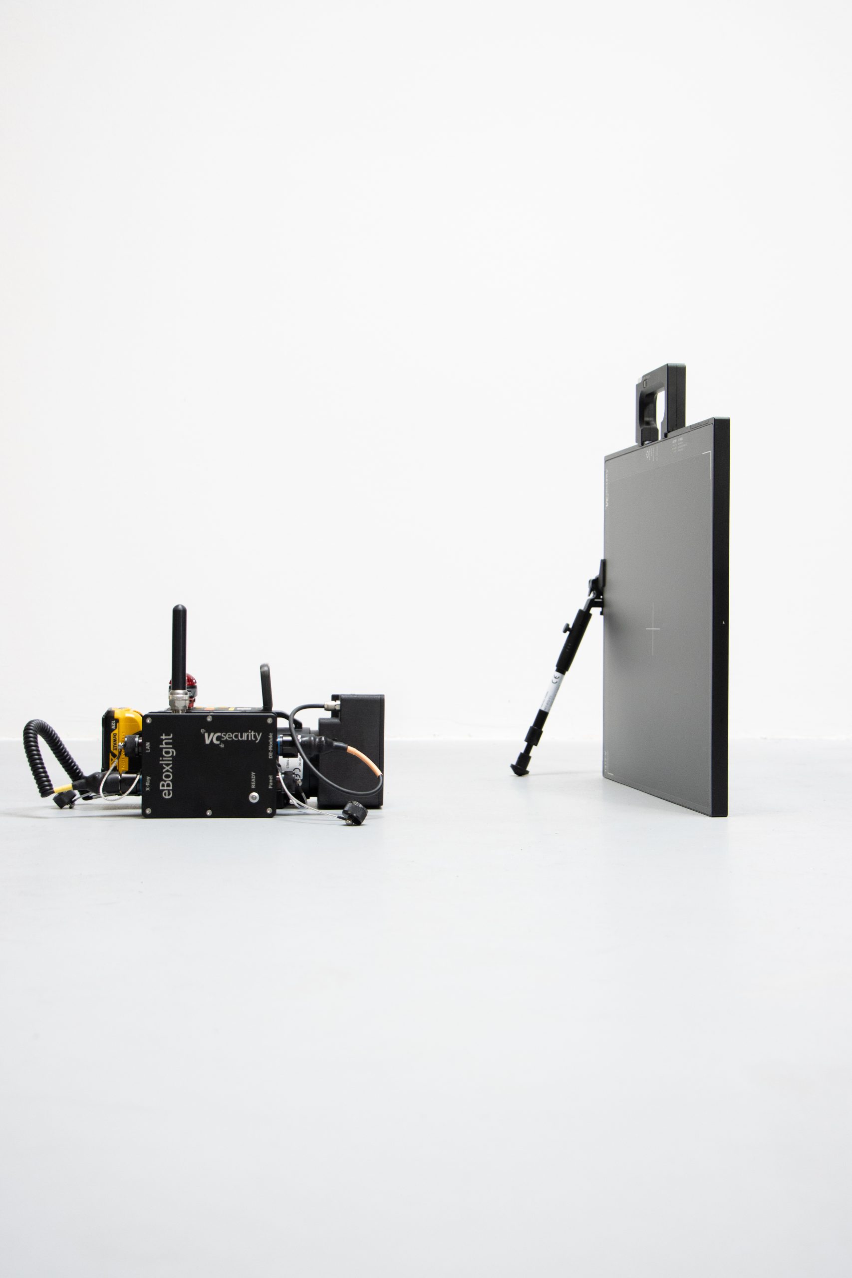 휴대용 X-ray 스캐너 Scanna DR17-V 4