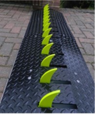 Traffic Flow Plate Spike Barrier — Rào chắn gai kiểm soát luồng xe