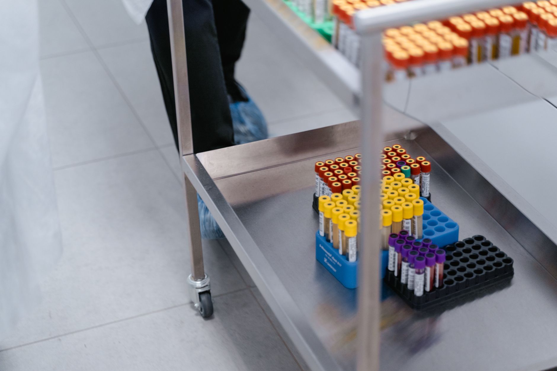 Ứng dụng RFID quản lý tài sản trong bệnh viện và trường học