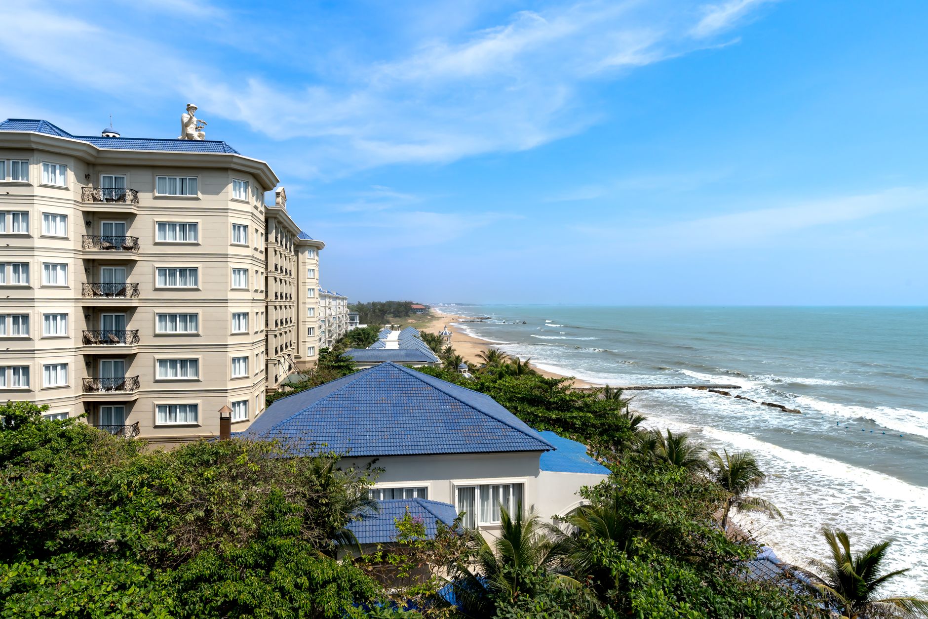 Tại sao resort cần vòng tay RFID ngay hôm nay?