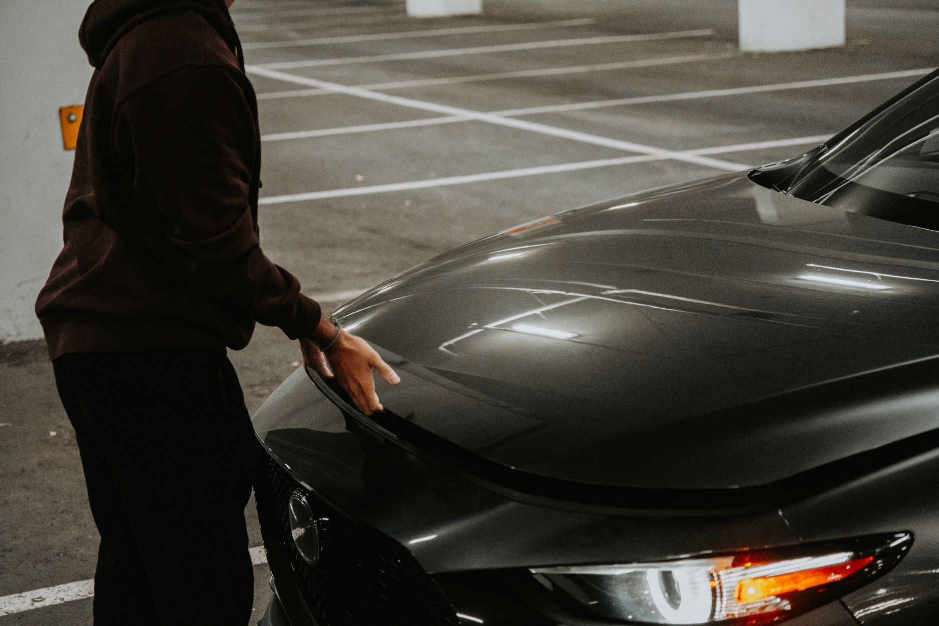 Thẻ RFID chống xé (Anti-tamper Windshield Tag) — bảo mật cho thu phí và kiểm soát nghiêm ngặt