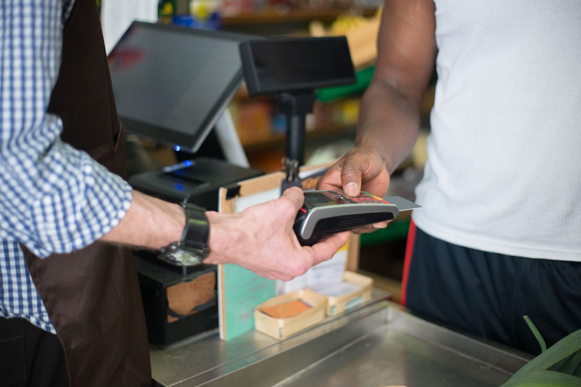 Thách thức khi triển khai tự động checkout tại Việt Nam