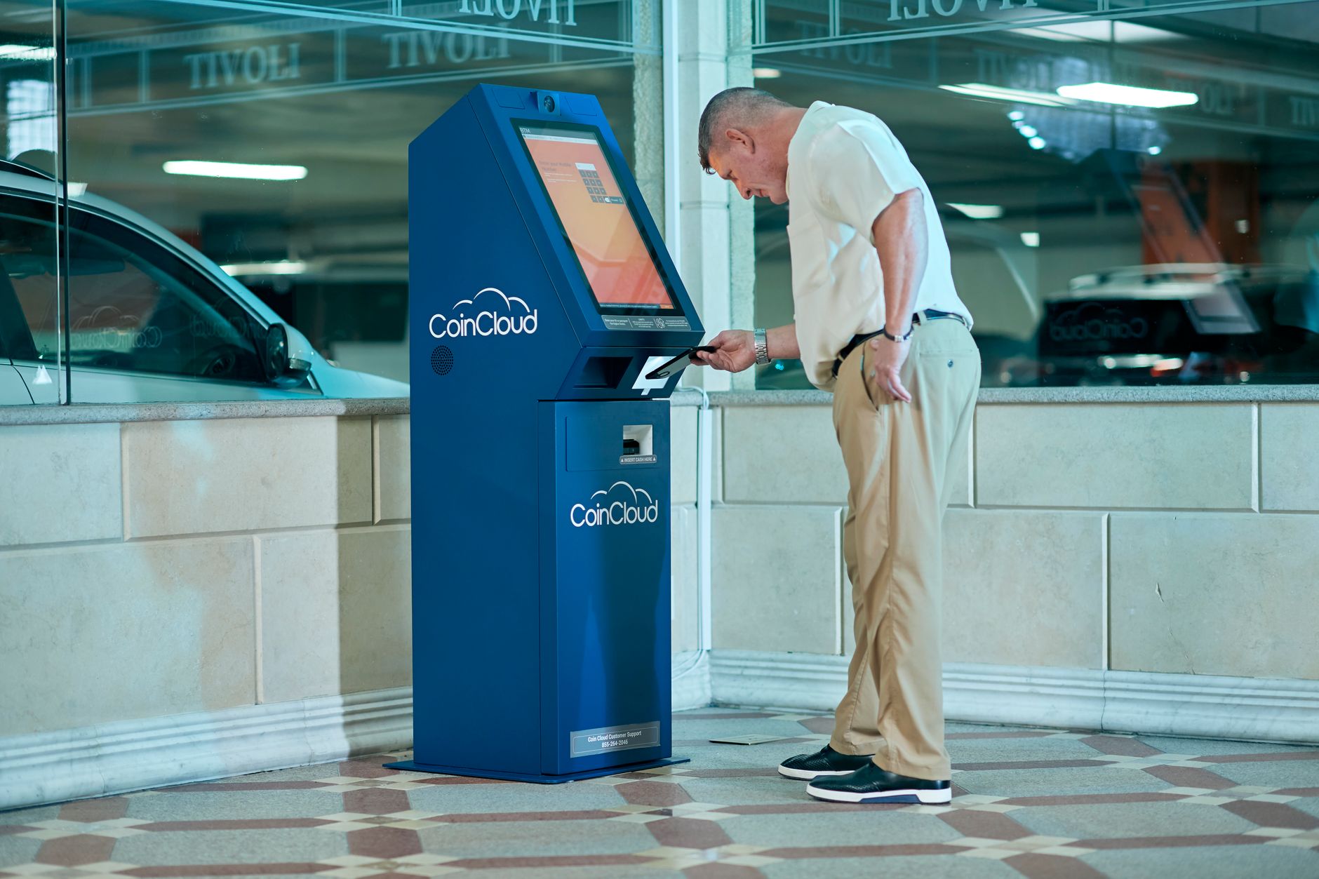 Vì sao màn hình chỉ dẫn kiosk là kênh quảng cáo nội khu tiềm năng bị bỏ ngỏ?