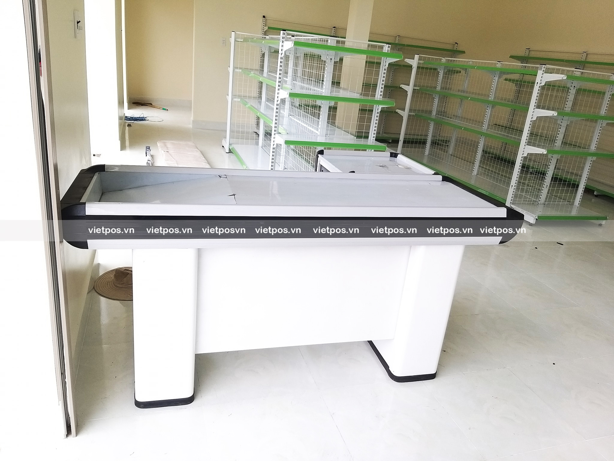 Mẫu bàn quầy thu ngân hiện đại giá rẻ