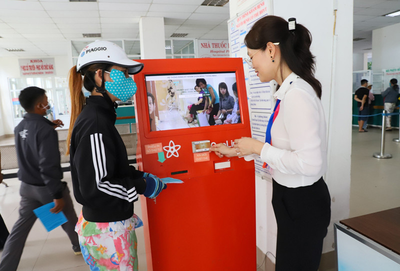 Hiện đại hóa quy trình khám chữa bệnh với máy quét vân tay và thiết bị barcode
